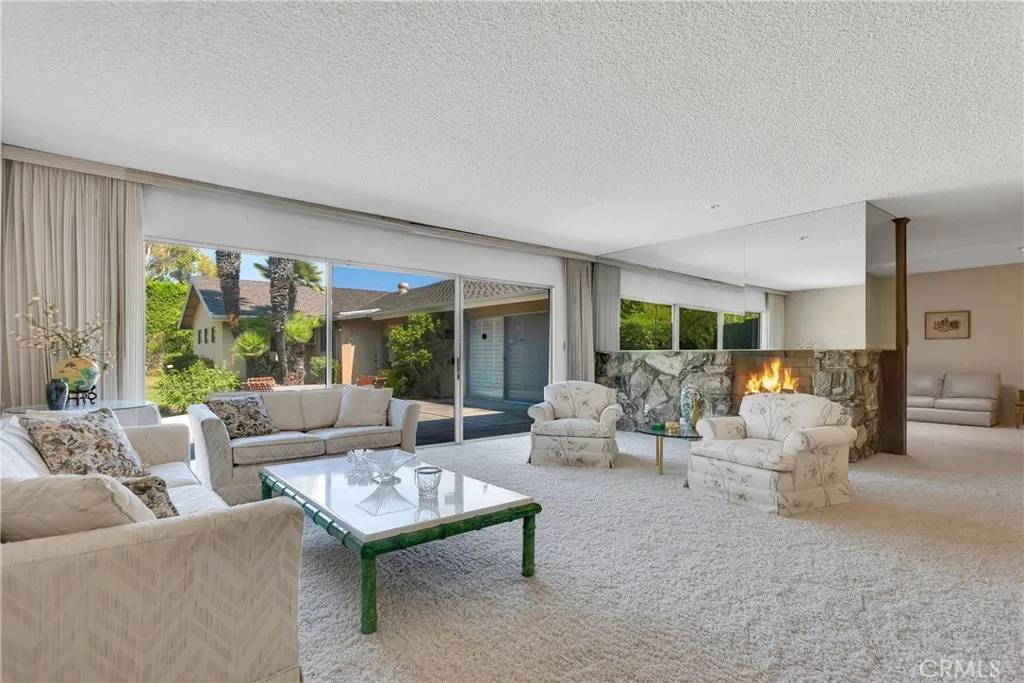 Northridge, CA 91324,10020 Wystone Avenue