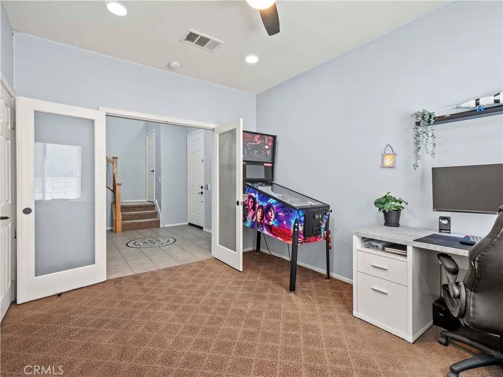 Saugus, CA 91350,28323 Roman Court