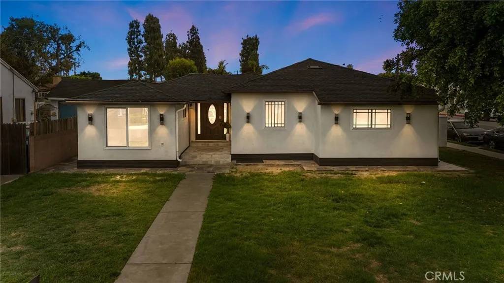 Downey, CA 90240,9246 Manzanar Avenue
