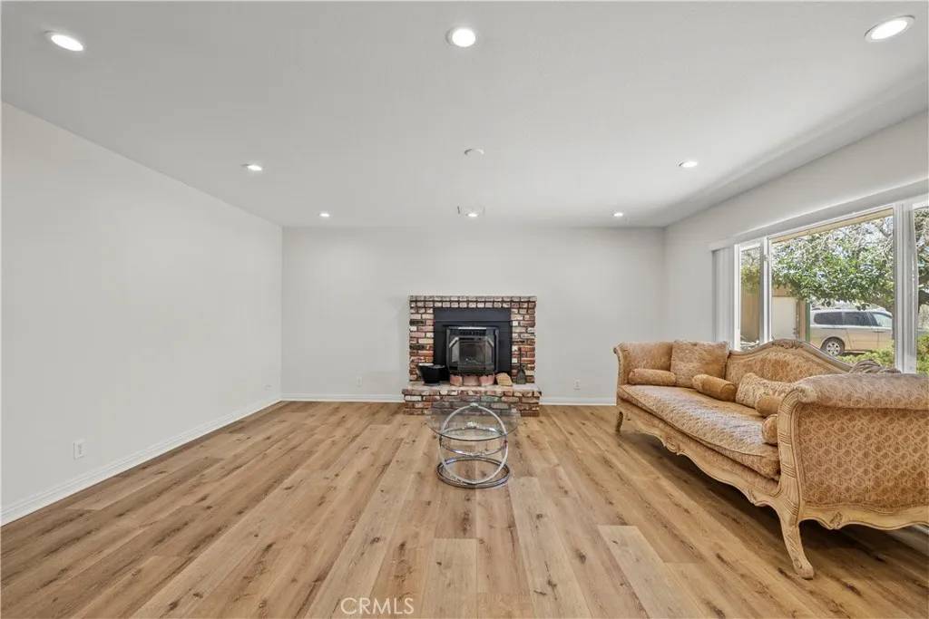 Lancaster, CA 93536,8558 W Avenue E8
