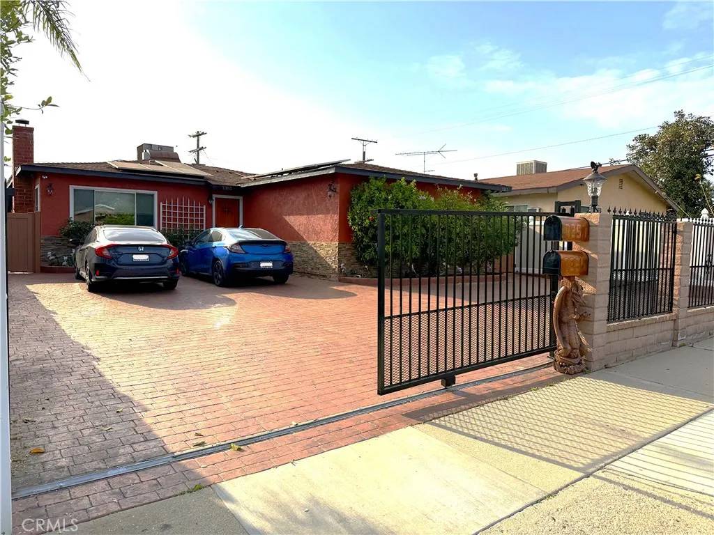 Sun Valley, CA 91352,7357 Cleon Avenue