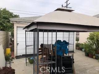 South Gate, CA 90280,9611 Mallison Avenue