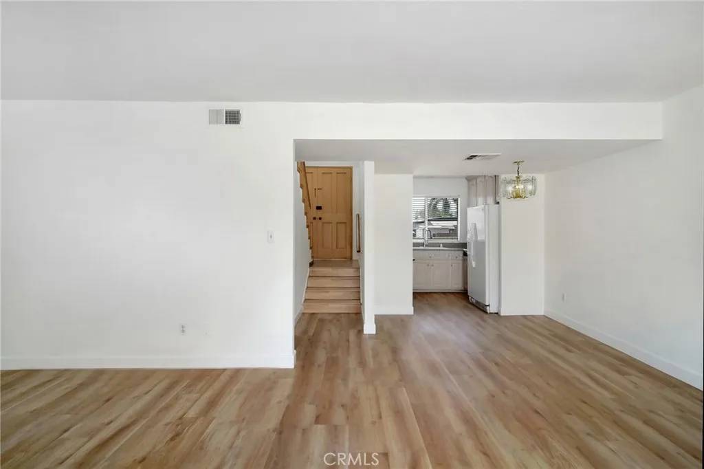Reseda, CA 91335,18931 Kittridge Street #73