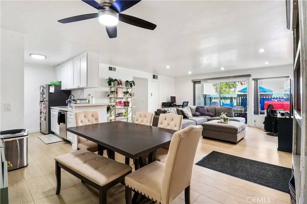 Tarzana, CA 91356,5700 Etiwanda Avenue #105