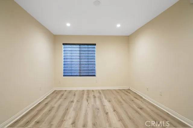 Woodland Hills, CA 91367,21400 Burbank Boulevard #115