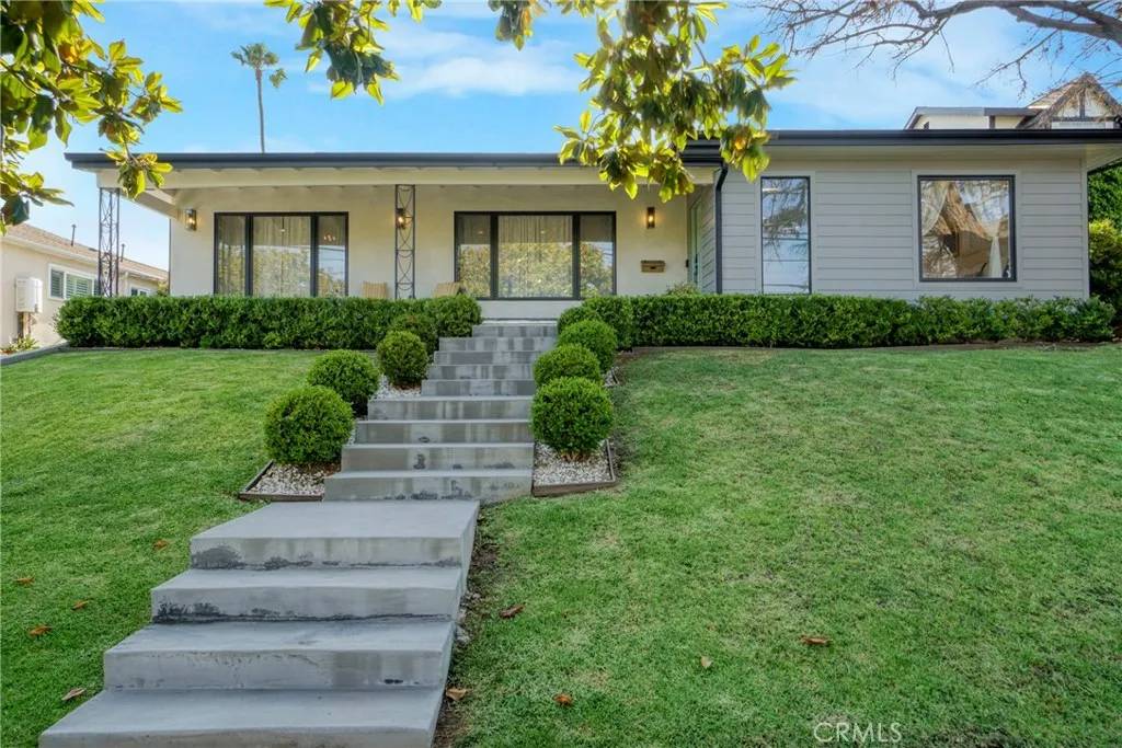 Los Angeles, CA 90045,7221 Arizona Ave