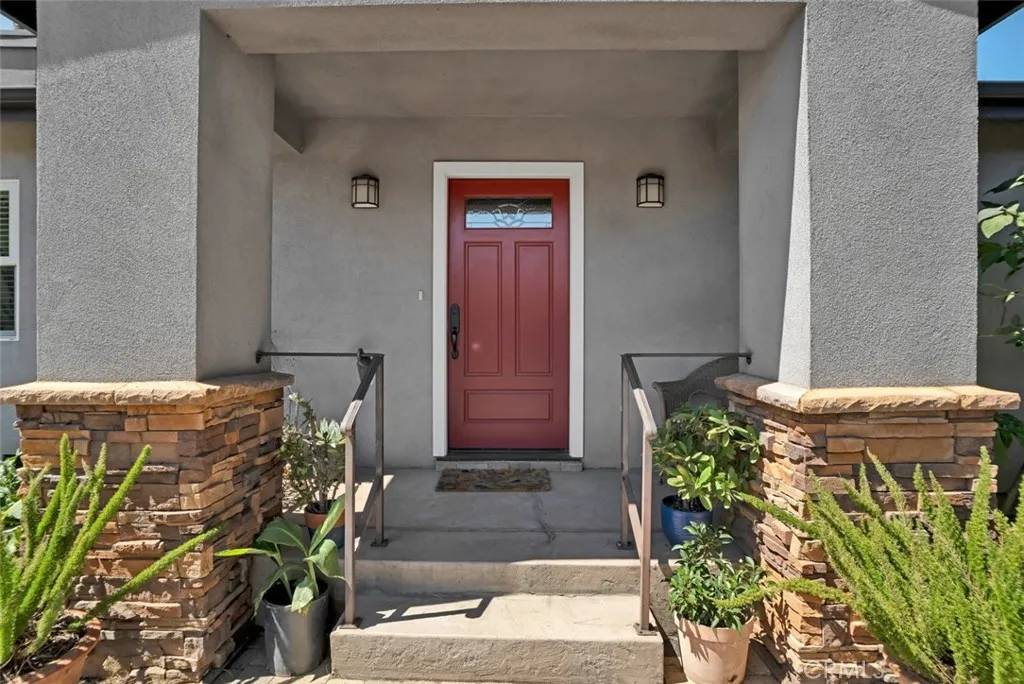Reseda, CA 91335,18203 Arminta Street