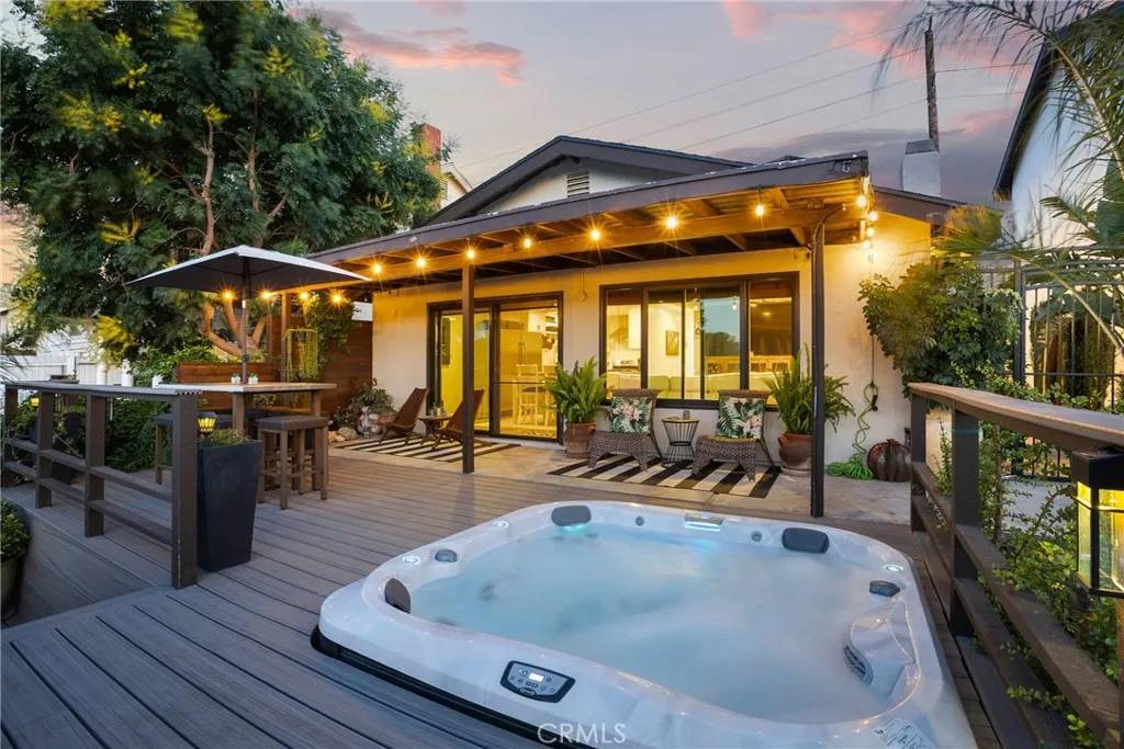 Agoura Hills, CA 91301,30749 Canwood Street