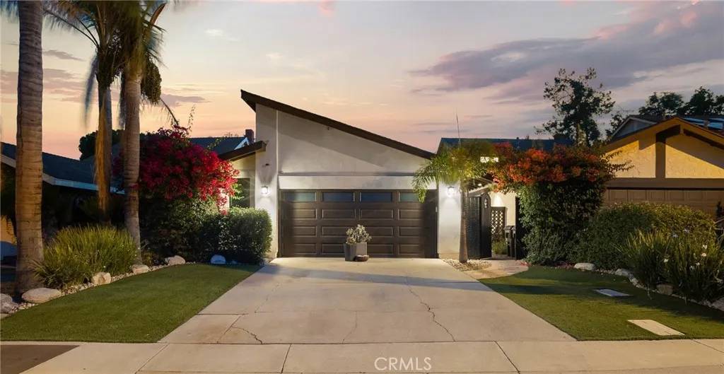 Agoura Hills, CA 91301,30749 Canwood Street