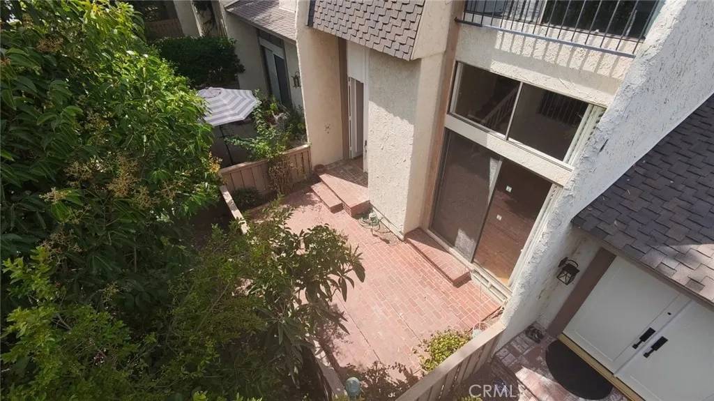 Woodland Hills, CA 91367,6121 Shoup Avenue #22