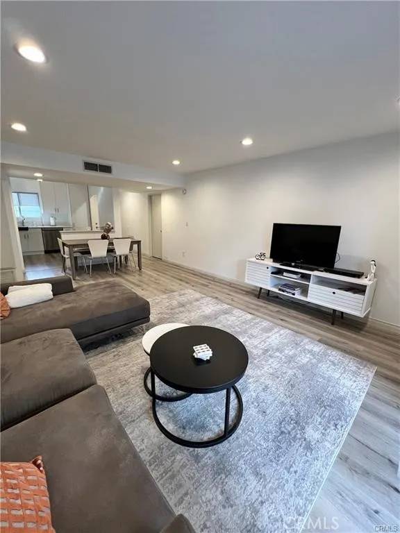 Porter Ranch, CA 91326,10331 Lindley Avenue #120