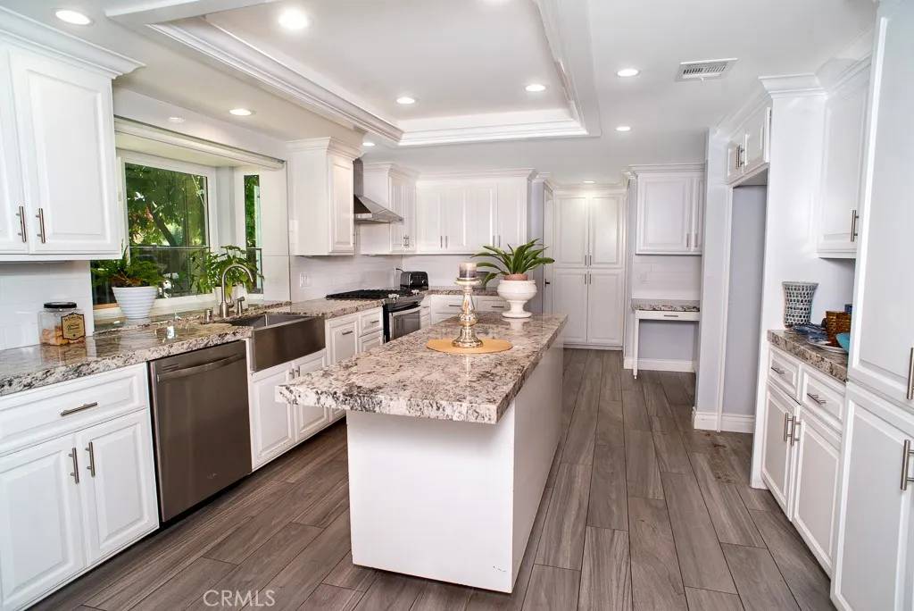 Simi Valley, CA 93063,4989 Cochran Street