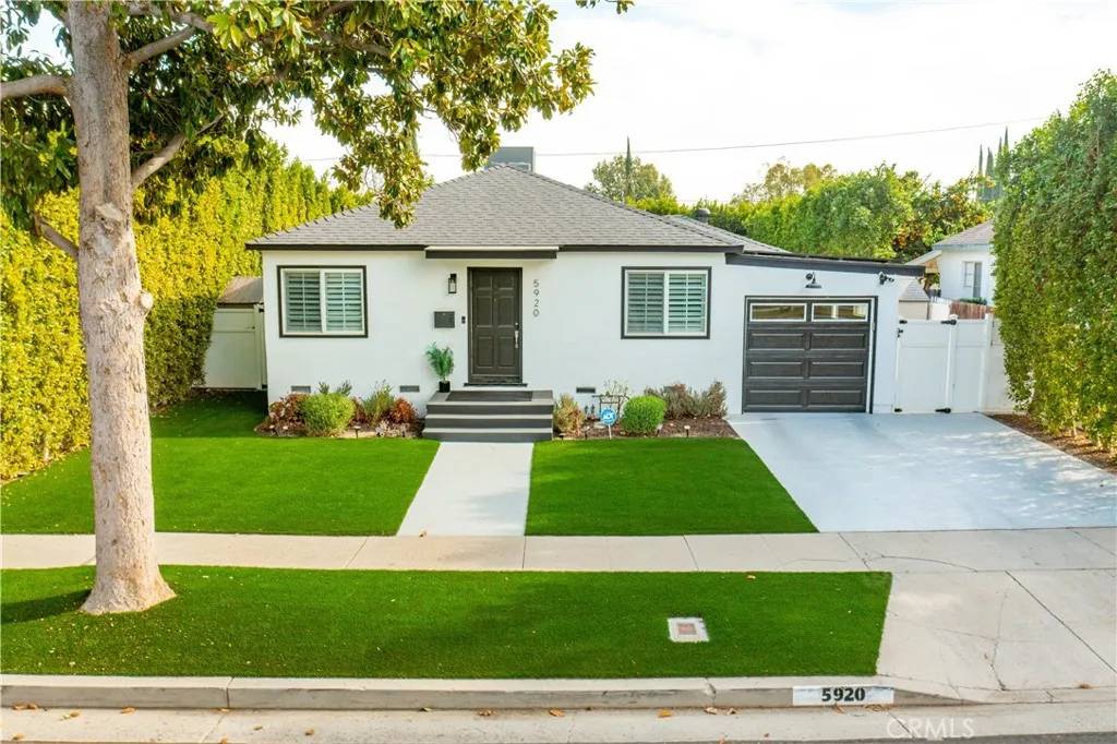 Encino, CA 91316,5920 Jellico Avenue