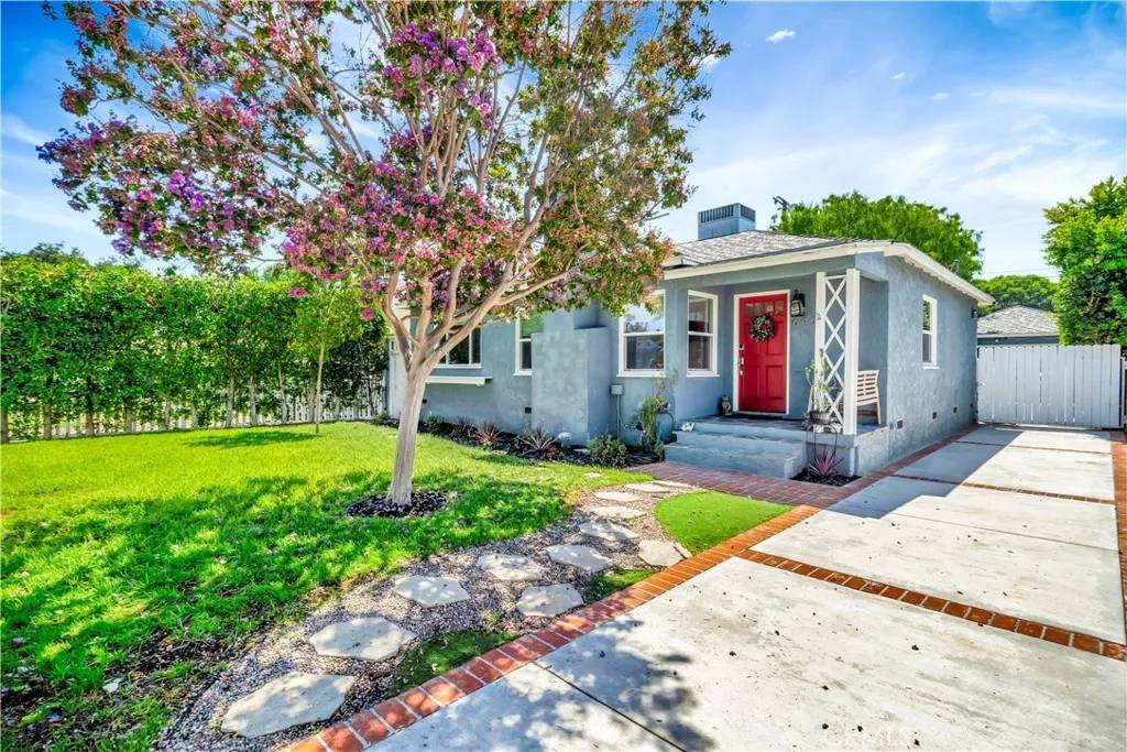 Lake Balboa, CA 91406,6455 Densmore Avenue