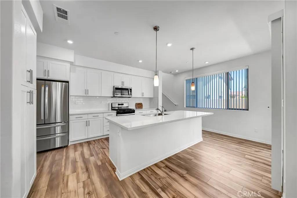 San Bernardino, CA 92408,1458 E Laurelwood Drive