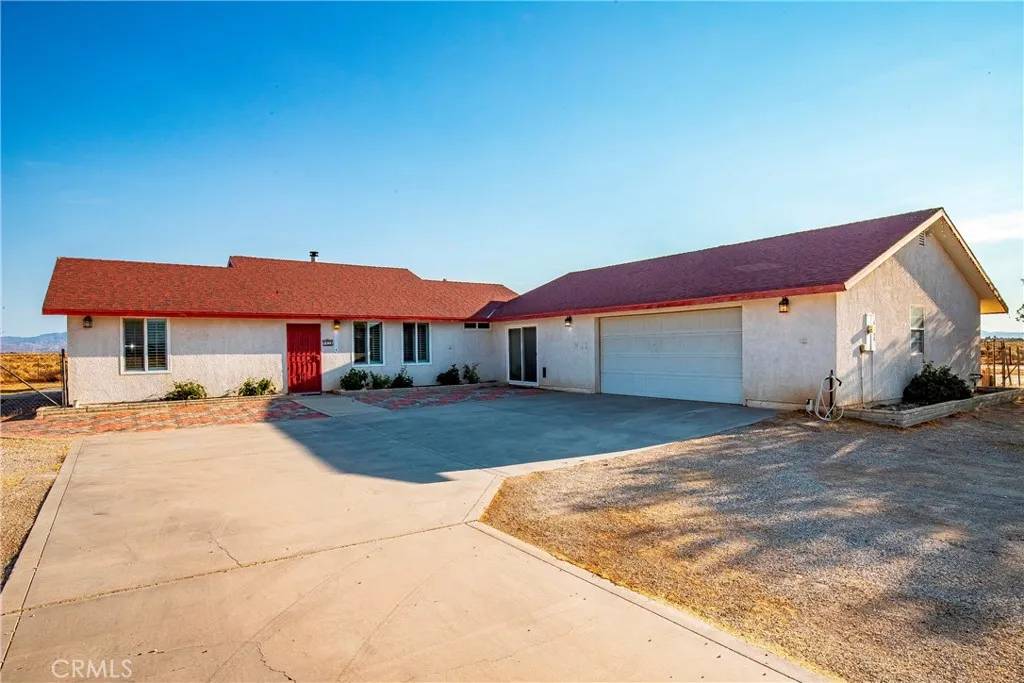 Lancaster, CA 93535,4638 E Avenue H