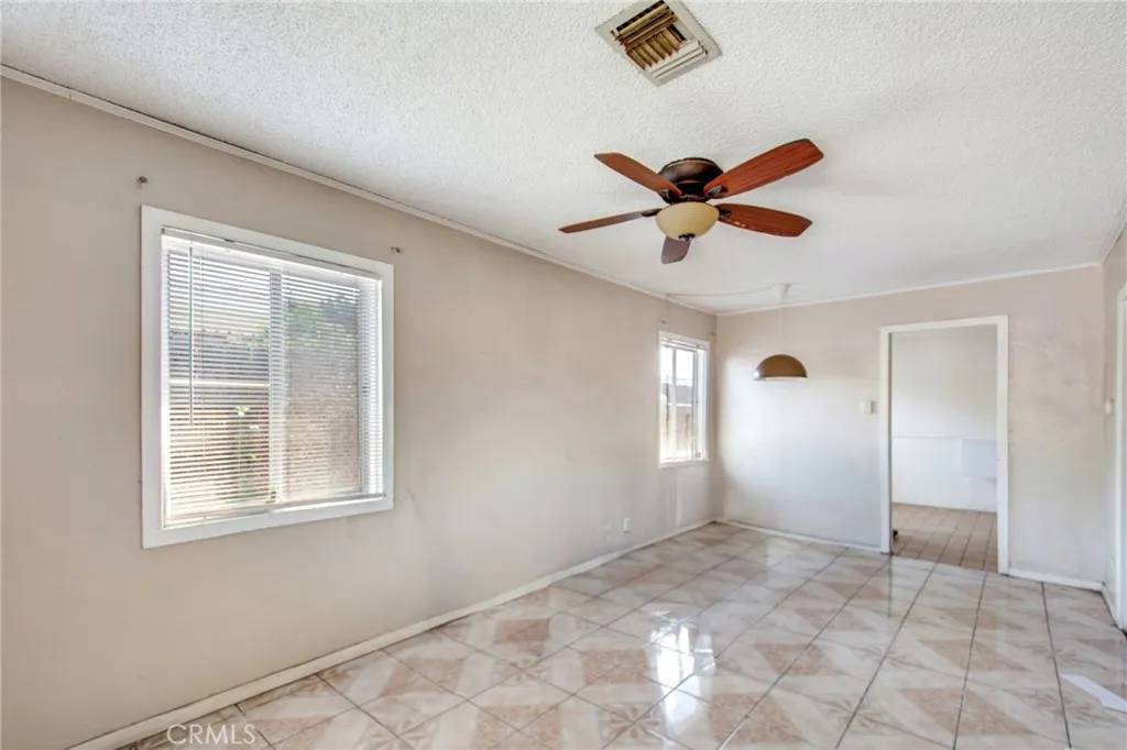 Compton, CA 90220,1802 W 153rd Street East