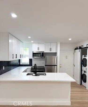 Encino, CA 91316,17000 Burbank Boulevard #304