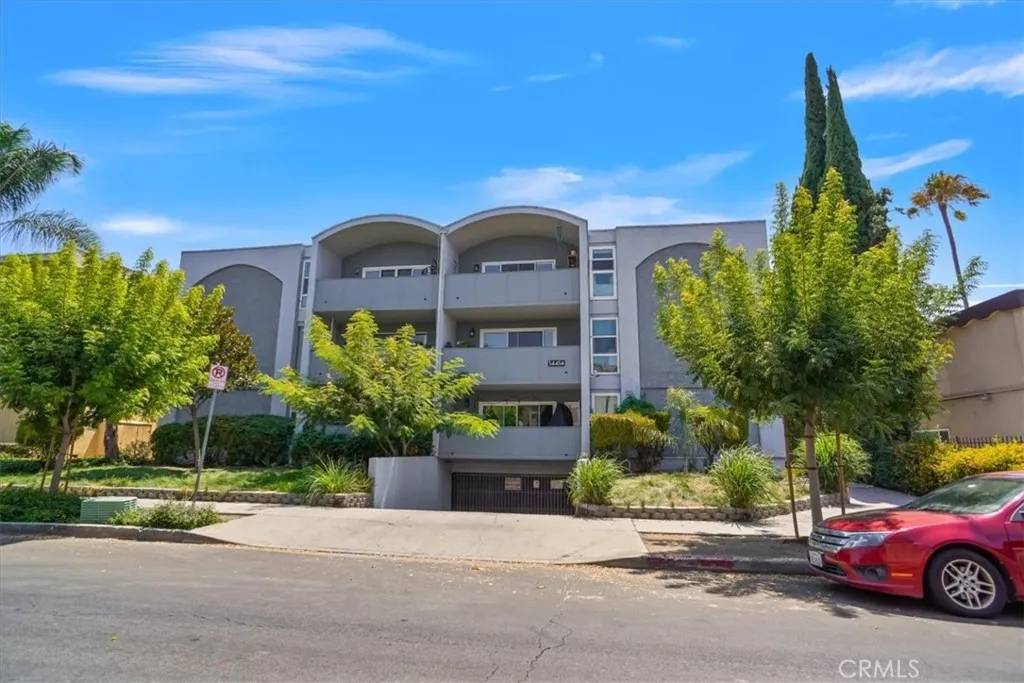 Sherman Oaks, CA 91423,14414 Addison Street #17