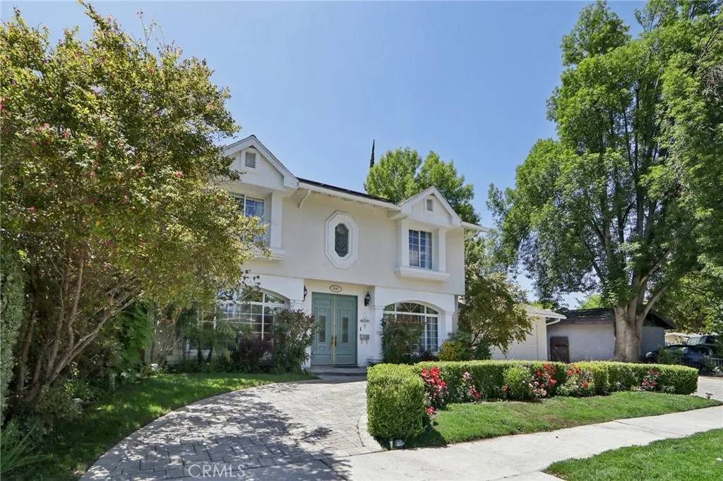 Woodland Hills, CA 91367,5347 Hinton Avenue