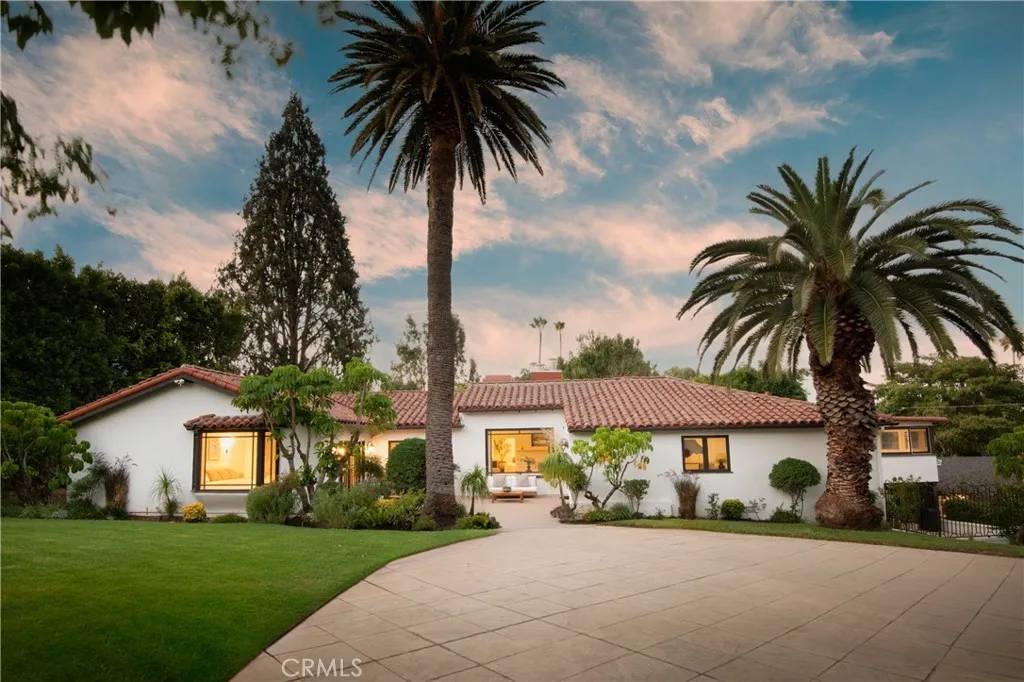 Encino, CA 91436,4500 Petit Avenue