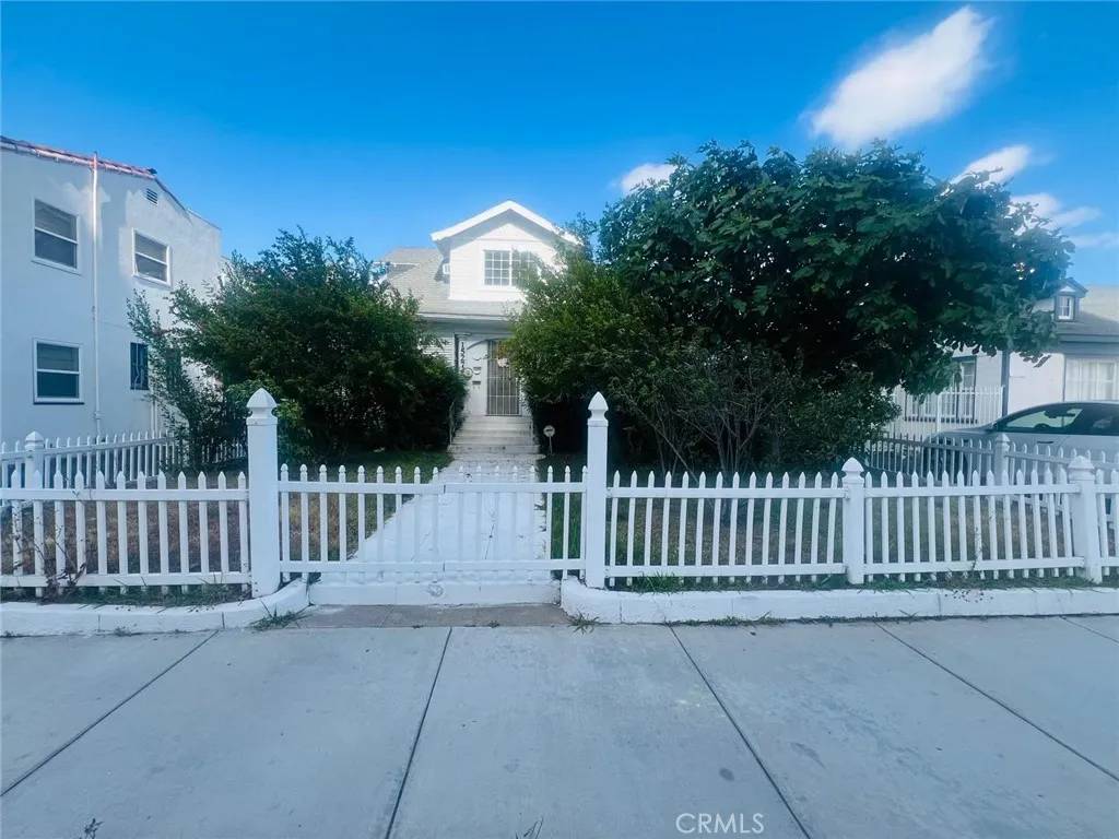 Santa Ana, CA 92706,1527 N Broadway #2