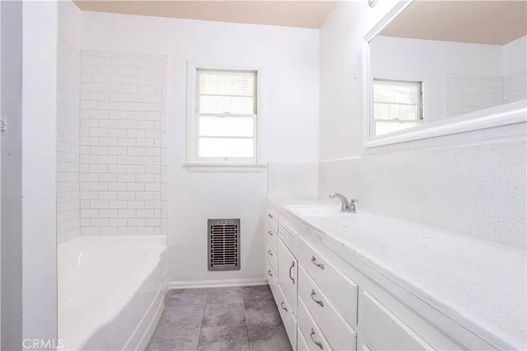 Lancaster, CA 93534,44632 Fern Avenue