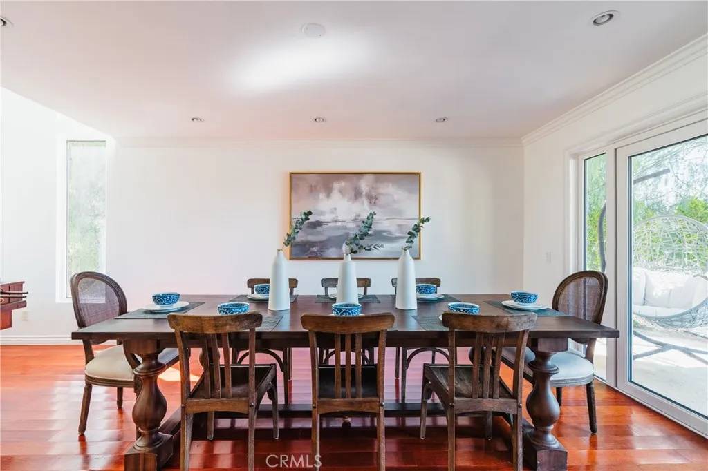 Woodland Hills, CA 91364,21793 Planewood Drive