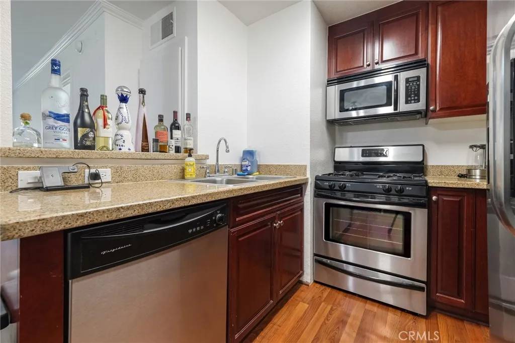 Woodland Hills, CA 91367,21450 Burbank Boulevard #203