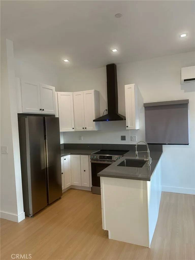 Chatsworth, CA 91311,10017 Mason #A