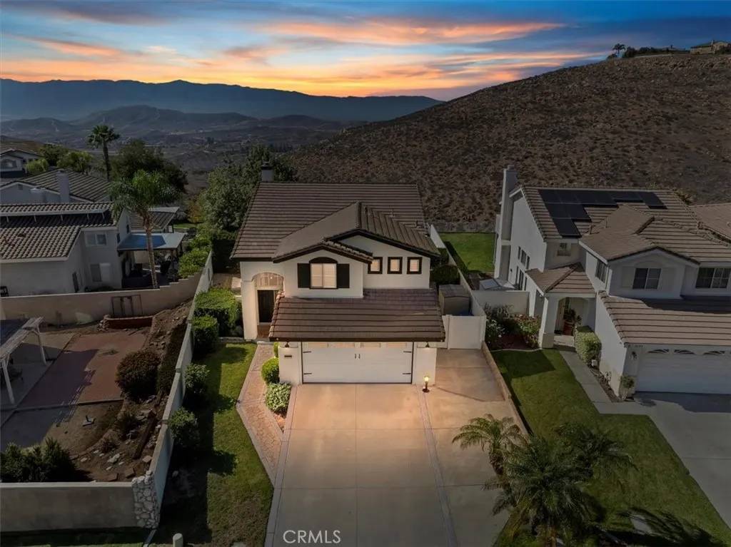 Riverside, CA 92503,18180 Lakepointe Drive