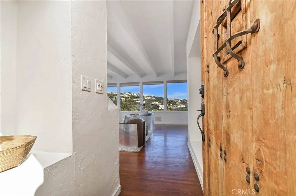 Los Angeles, CA 90046,8383 Wyndham Road