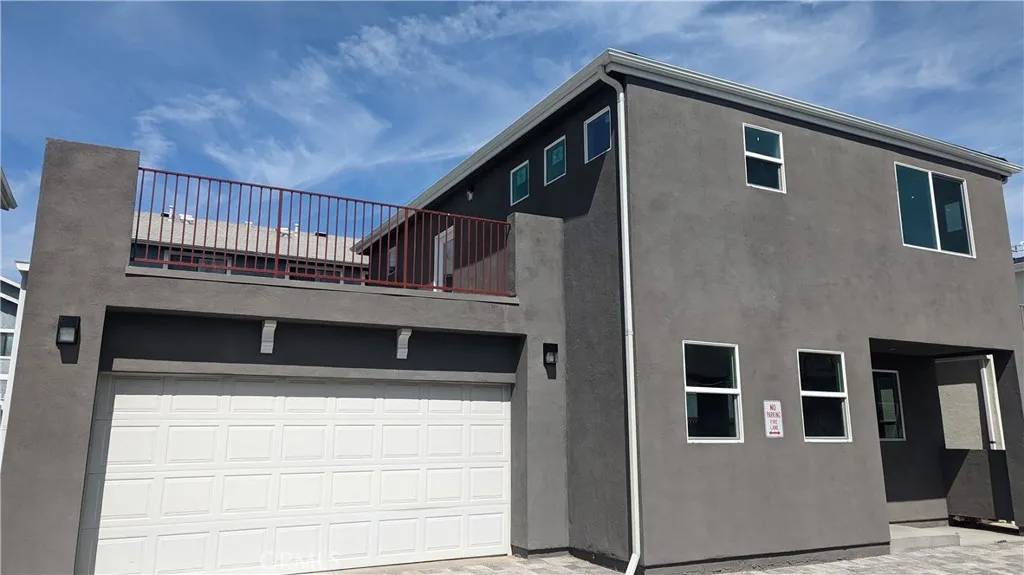 North Hills, CA 91343,15126 Logos Court