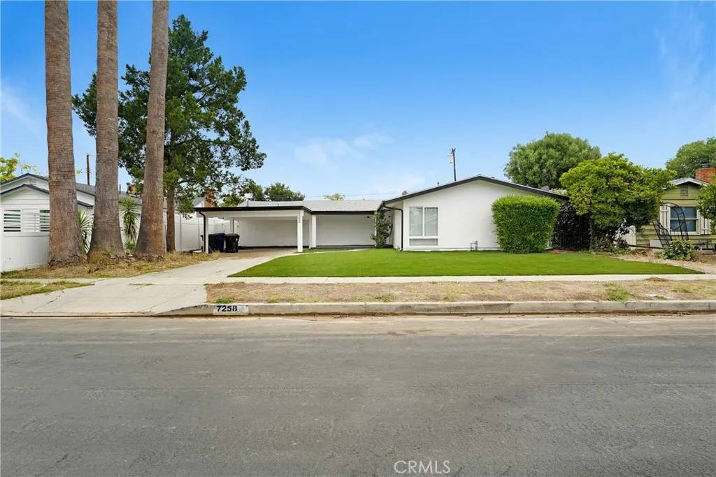 West Hills, CA 91307,7258 Ponce