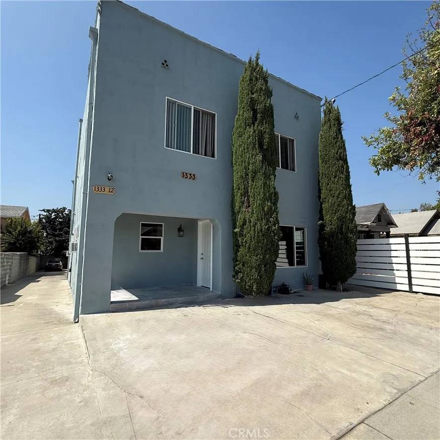 Los Angeles, CA 90027,1333 N Alexandria Avenue