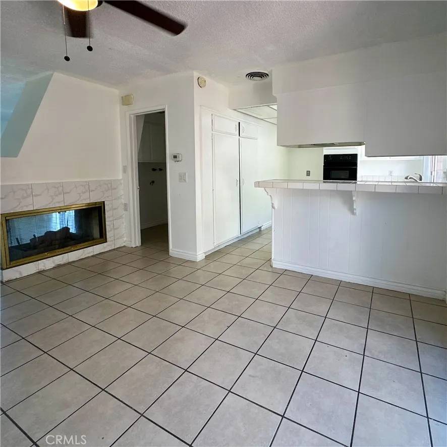 Chatsworth, CA 91311,10235 Lurline Avenue #B