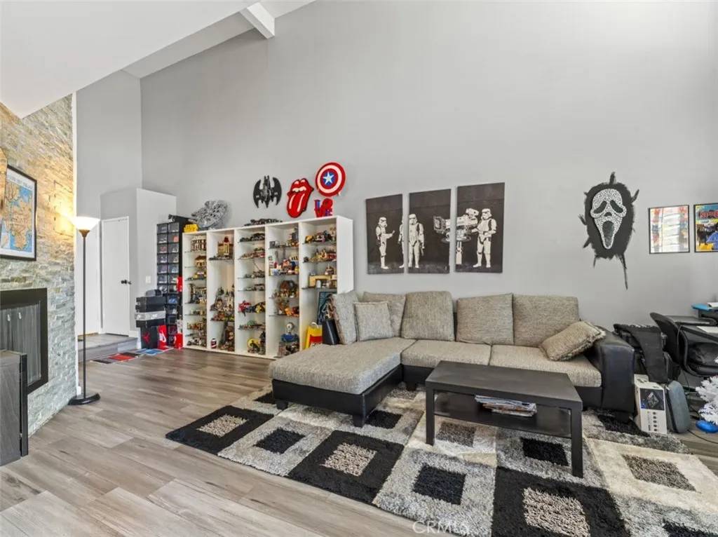 Studio City, CA 91604,4311 Colfax Avenue #222