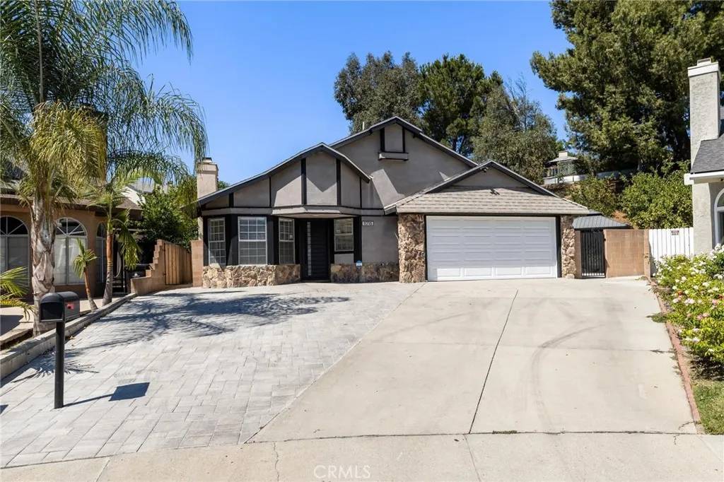 Sylmar, CA 91342,11715 Garrick Avenue