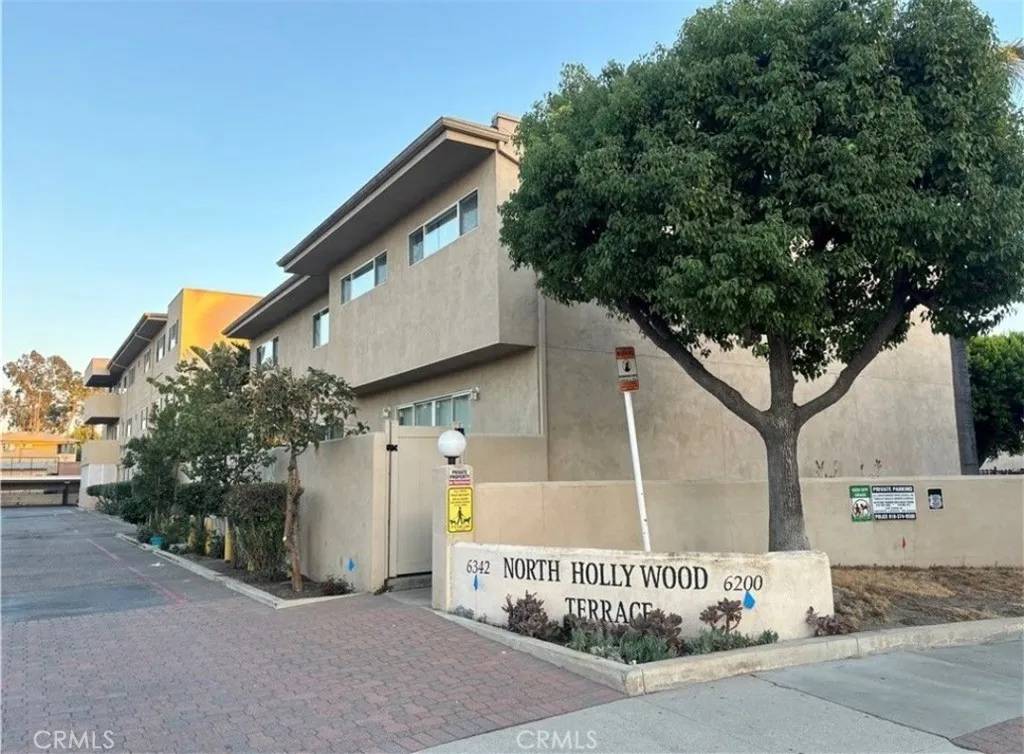 North Hollywood, CA 91606,6342 Morse Avenue #207