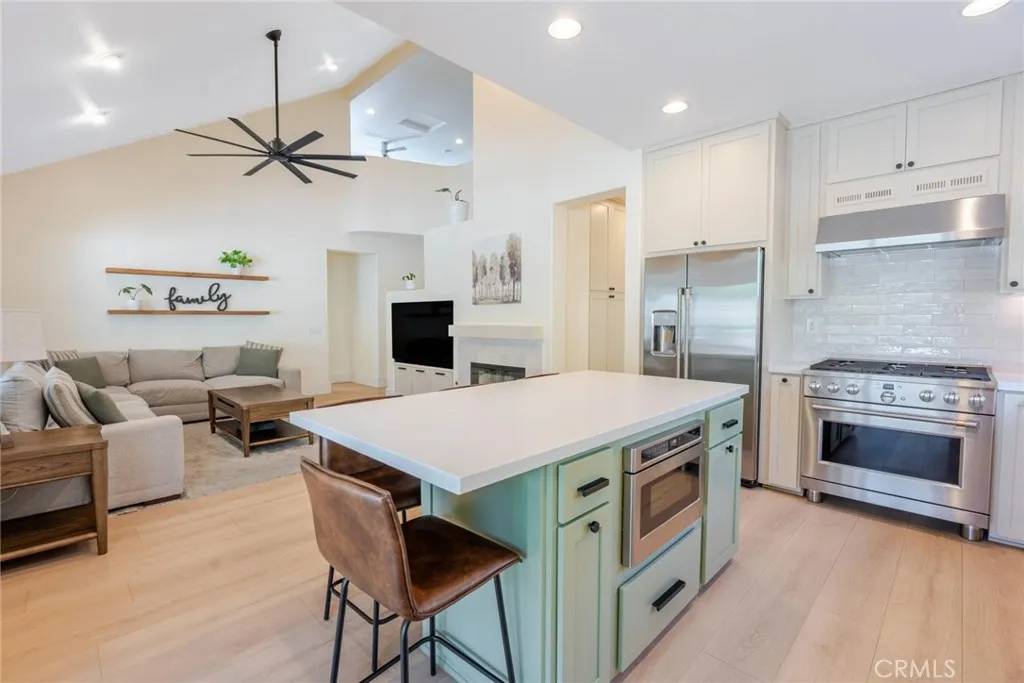 Saugus, CA 91390,28626 Natalie Lane