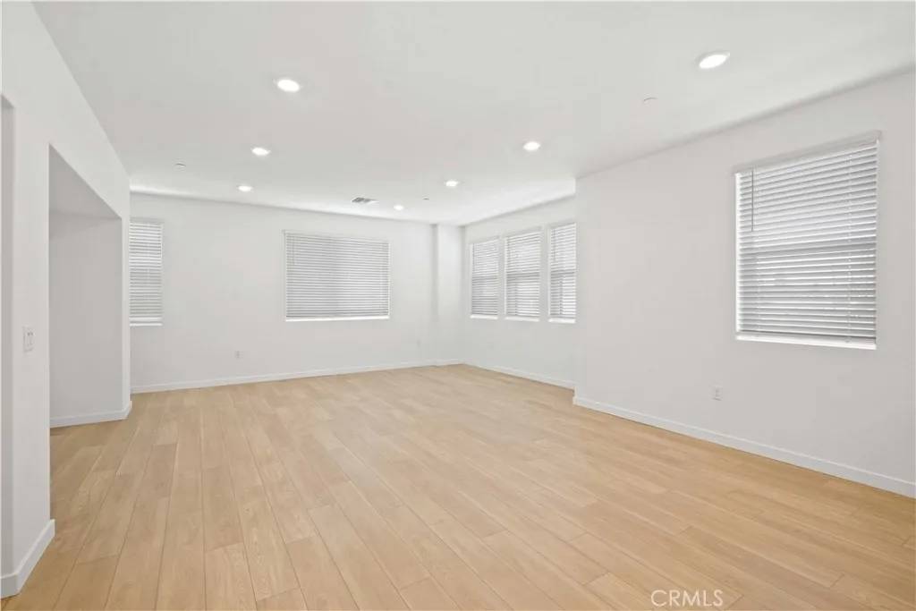 Pico Rivera, CA 90660,9335 Via Azul