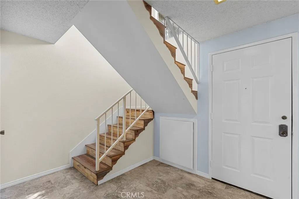 North Hills, CA 91343,15735 Nordhoff Street #36