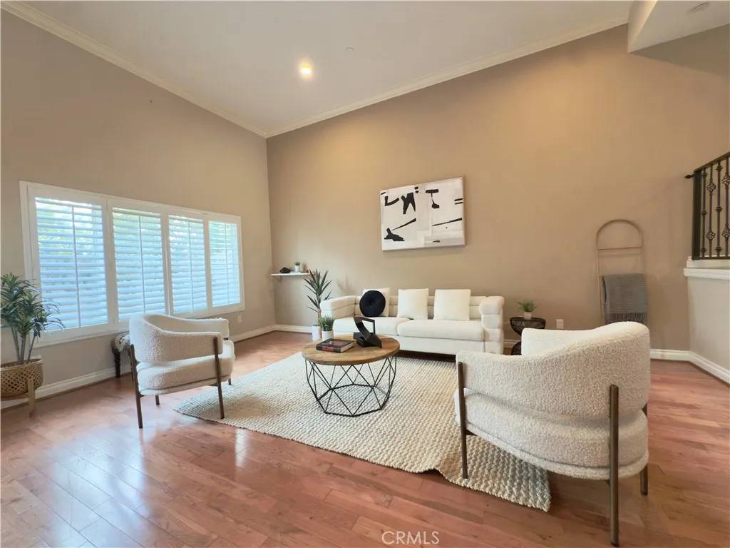 Agoura Hills, CA 91301,5241 Colodny Drive #403