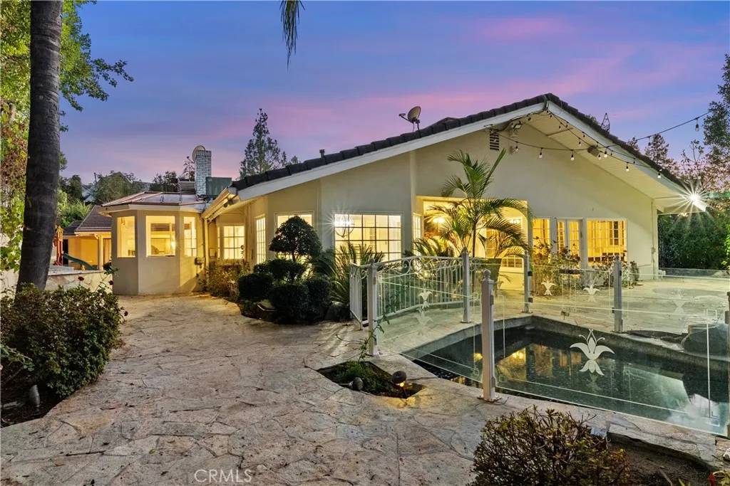 Encino, CA 91316,3814 Alonzo