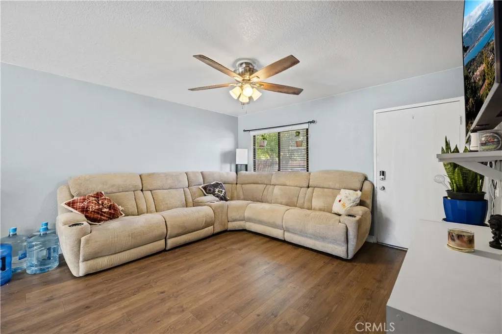 Lancaster, CA 93536,43208 Doverwood