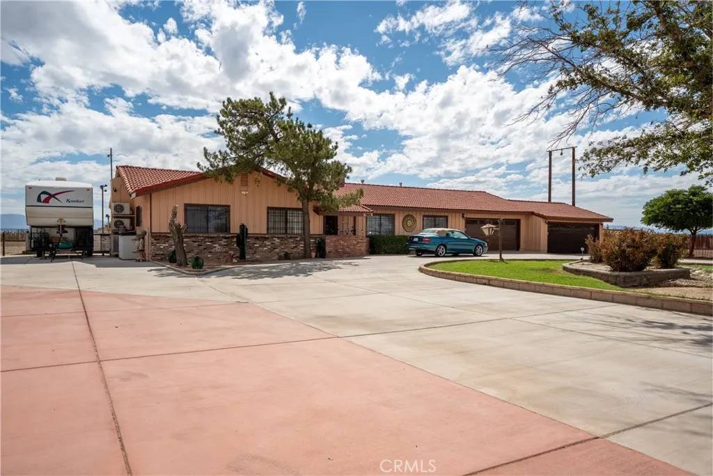 Lancaster, CA 93535,8212 E Avenue H