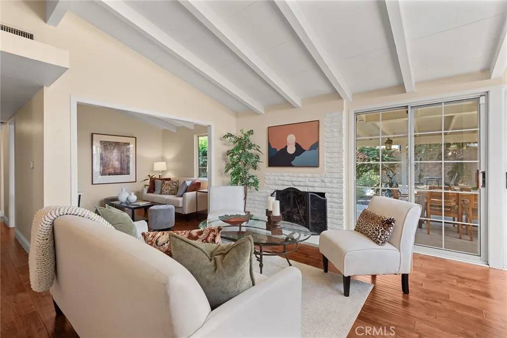 Mission Hills (san Fernando), CA 91345,11218 Orion Avenue