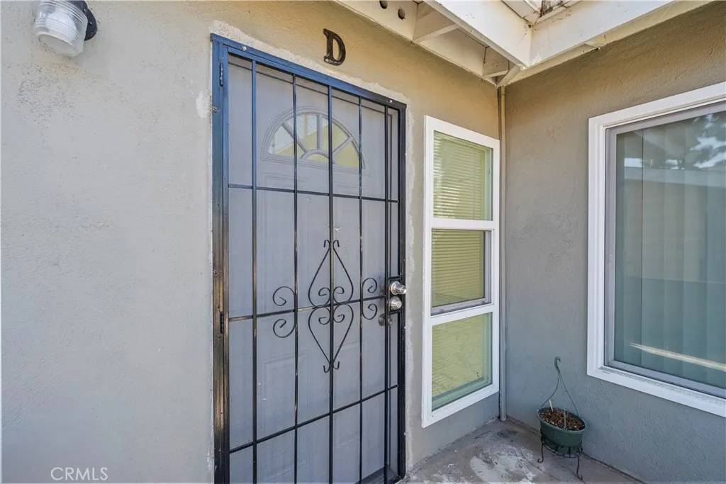 Mission Hills (san Fernando), CA 91345,10005 Sepulveda