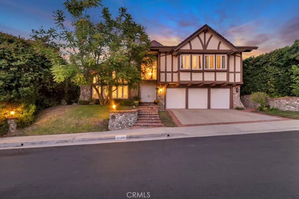 Woodland Hills, CA 91367,6146 County Oak