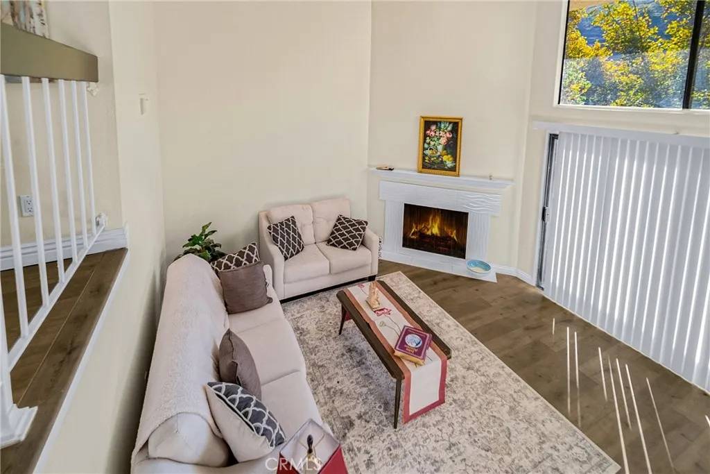 Calabasas, CA 91302,5412 Las Virgenes Road